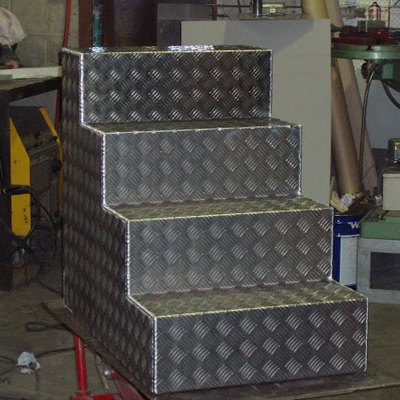 Checkerplate aluminium access steps
